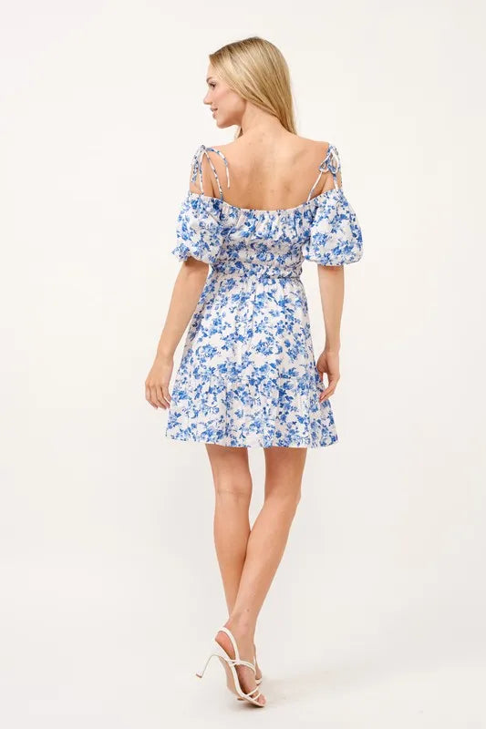 Élinora – Robe épaules dénudées à manches bouffantes